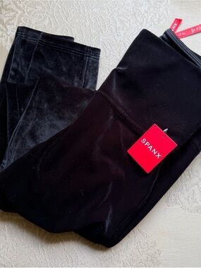 SPANX Black Velvet Jeggings with Red Brand Tag